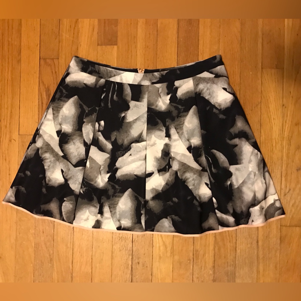 Mossimo Grey/Black Floral Skirt